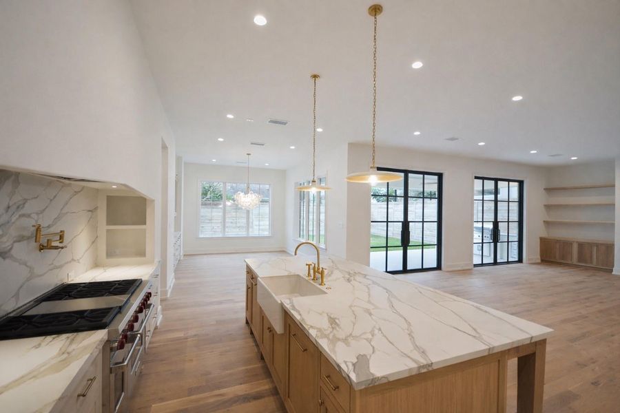 Kitchen/Dining/Family