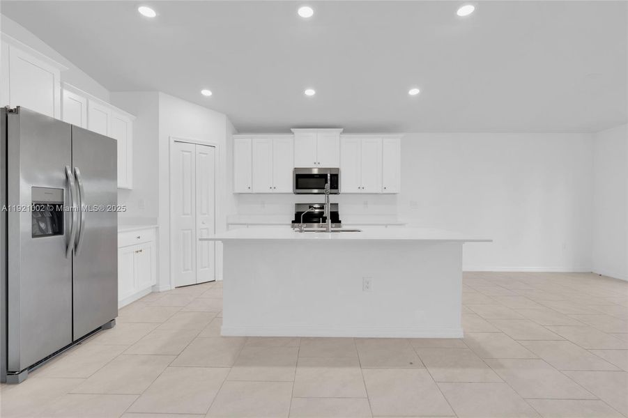 Furnished interior view inside a new home in , Cape Coral (Image 10). Furnished interior view inside a new home in , Cape Coral (Image 10).