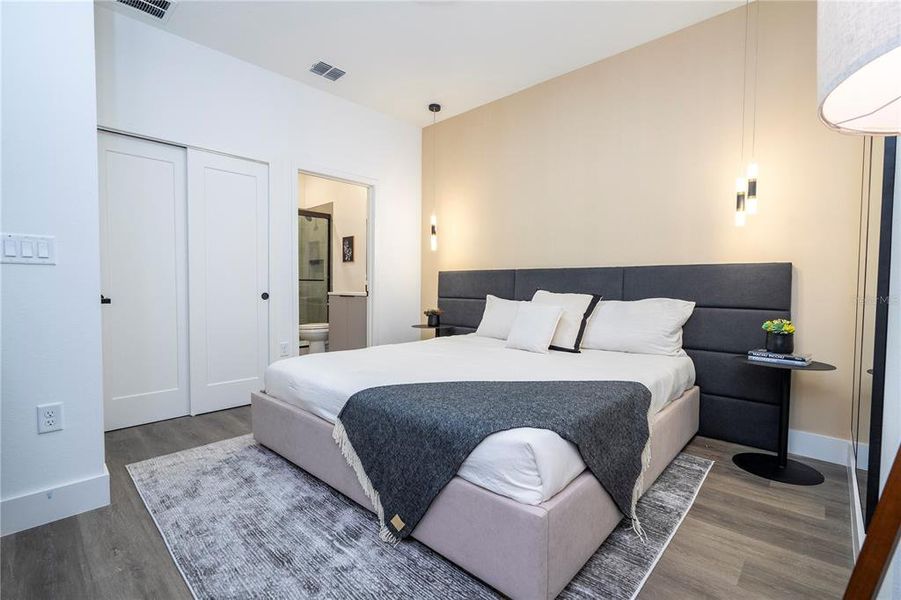 Furnished interior view inside a new home in , Kissimmee (Image 45).