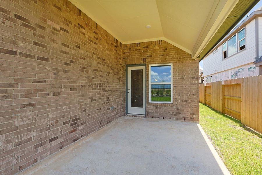 Exterior details and patio area of a home in Azalea, Katy (Image 2). Exterior details and patio area of a home in Azalea, Katy (Image 2).