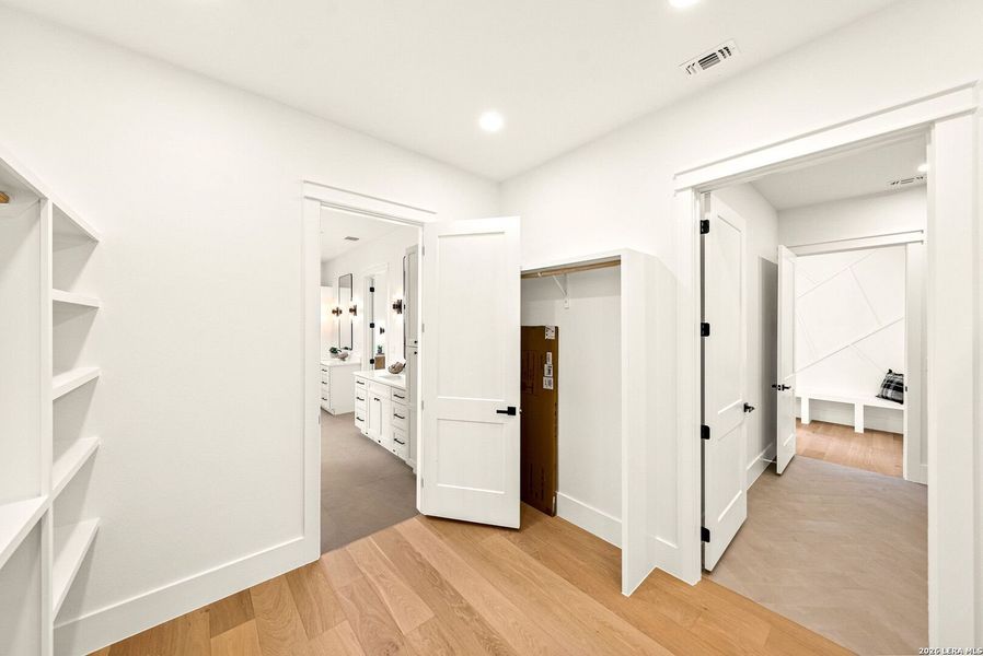 Spacious, unfurnished interior of a new home in , Bandera (Image 25). Spacious, unfurnished interior of a new home in , Bandera (Image 25).