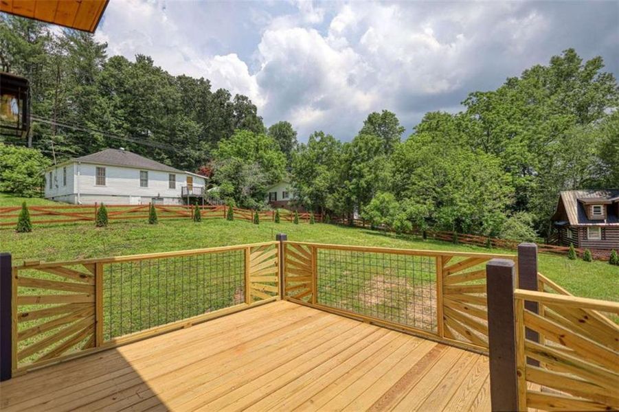 Exterior details and patio area of a home in , Blue Ridge (Image 17).