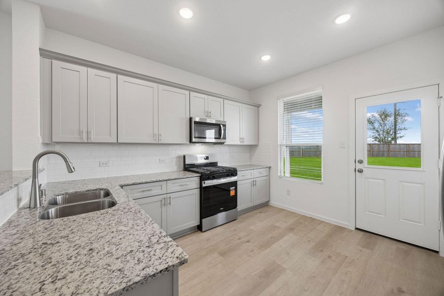 Furnished interior view inside a new home in Stokesbury, Waller (Image 10).