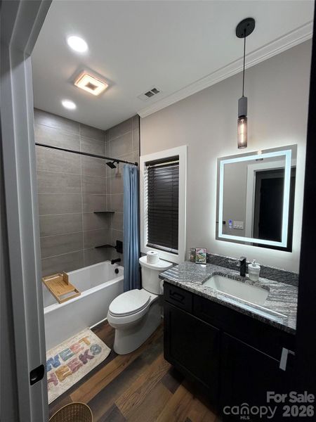 Furnished interior view inside a new home in , Shelby (Image 14).