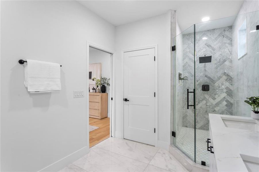 Furnished interior view inside a new home in , Tampa (Image 41).