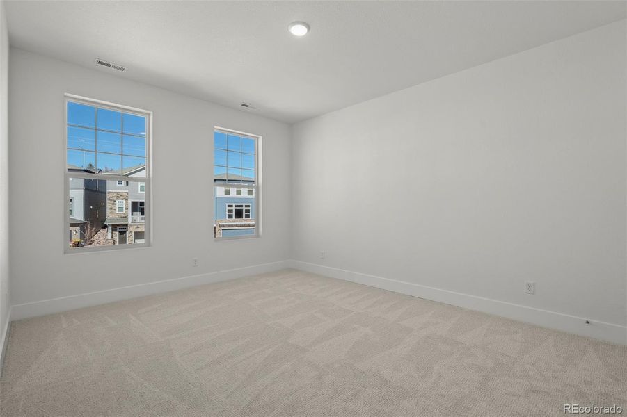 Spacious, unfurnished interior of a new home in Trailside at Cottonwood Creek, Colorado Springs (Image 33).