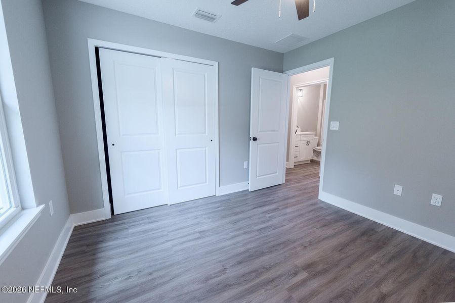 Spacious, unfurnished interior of a new home in , Florahome (Image 45).