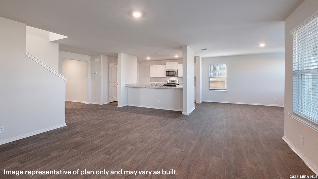 Spacious, unfurnished interior of a new home in Solana Ridge, San Antonio (Image 13). Spacious, unfurnished interior of a new home in Solana Ridge, San Antonio (Image 13).