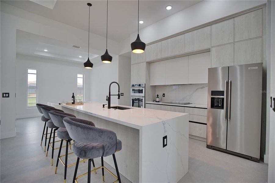 KITCHEN DETAILS ARE IN GOLD KITCHEN DETAILS ARE IN GOLD