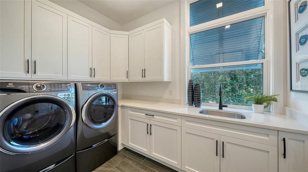 Furnished interior view inside a new home in , Sarasota (Image 46).