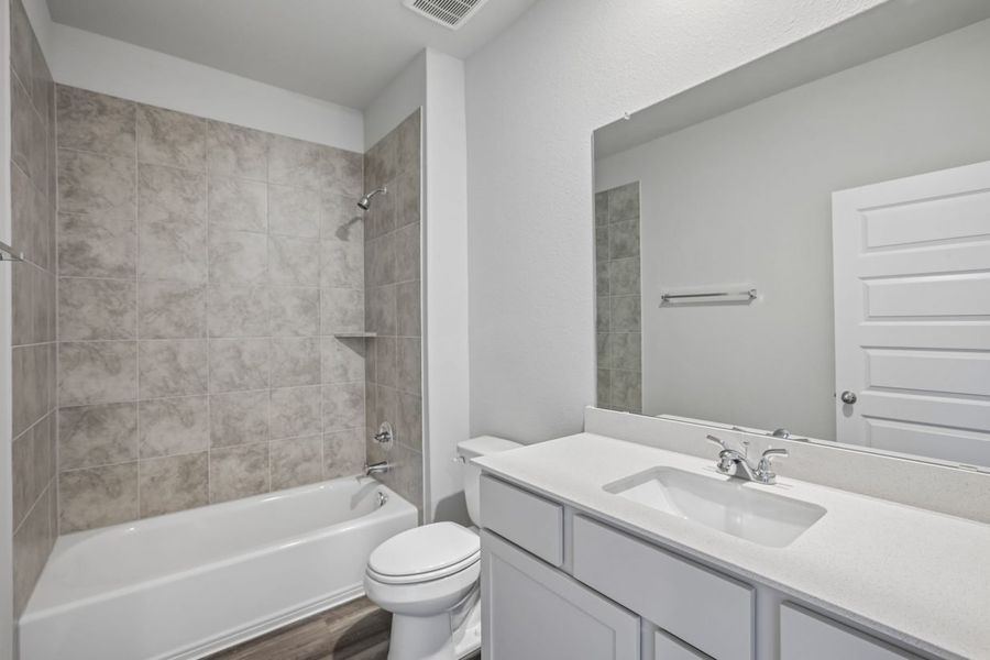 Furnished interior view inside a new home in Edgebrooke, Pflugerville (Image 9).