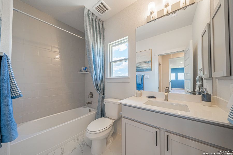 Furnished interior view inside a new home in Rhine Valley, Schertz (Image 7).