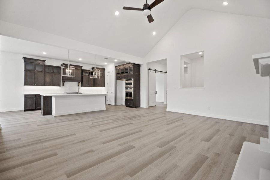 Spacious, unfurnished interior of a new home in Westland Ranch - 70' Homesites, League City (Image 23).