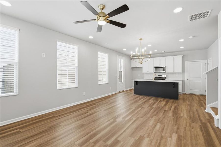 Spacious, unfurnished interior of a new home in , Auburn (Image 11).