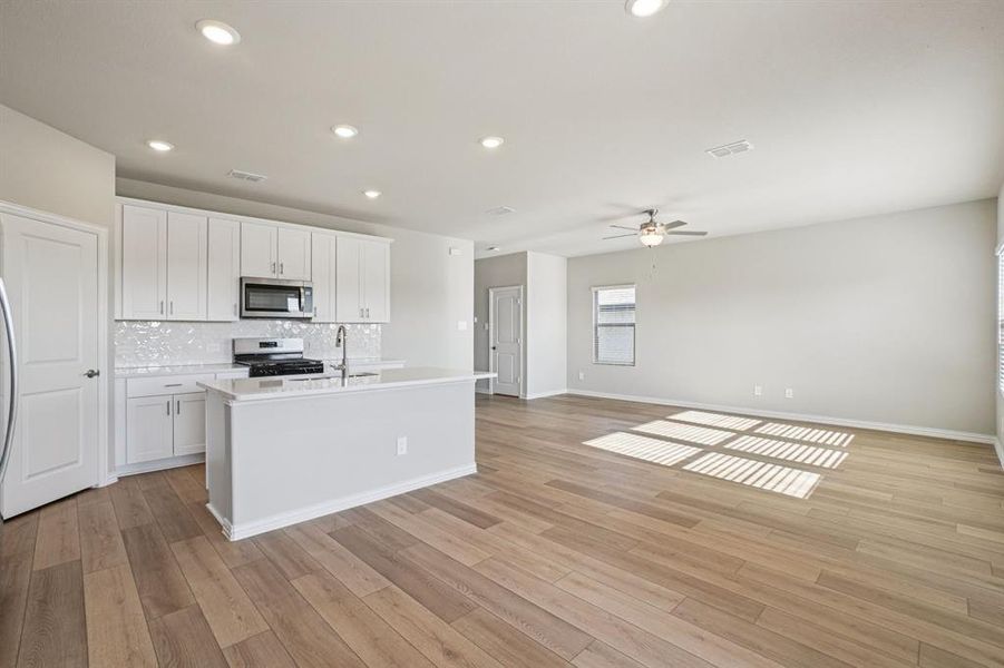 Image 38 of a home in Eastridge - Spring Series.