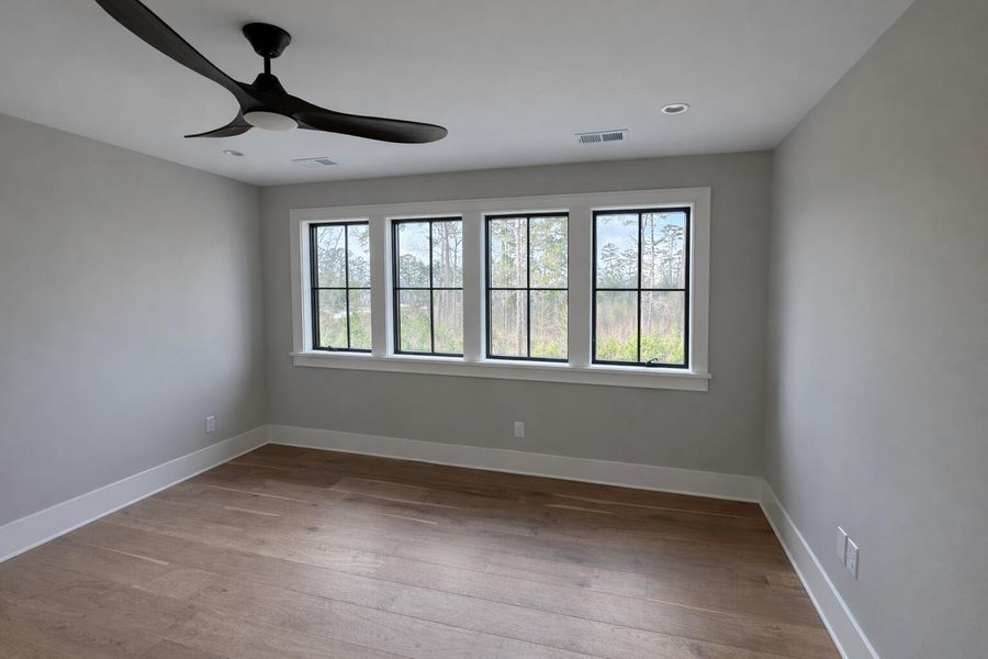Spacious, unfurnished interior of a new home in , Ravenel (Image 25).