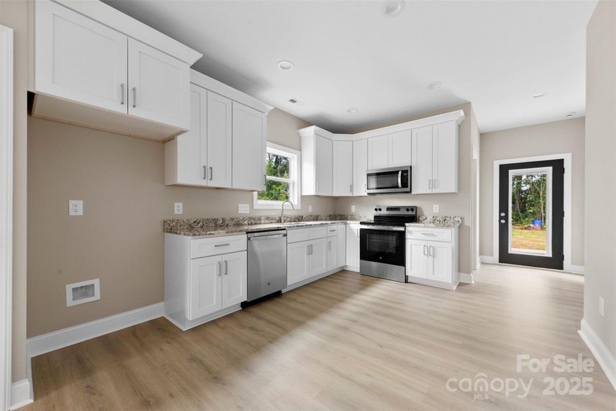 Furnished interior view inside a new home in , Kings Mountain (Image 8).