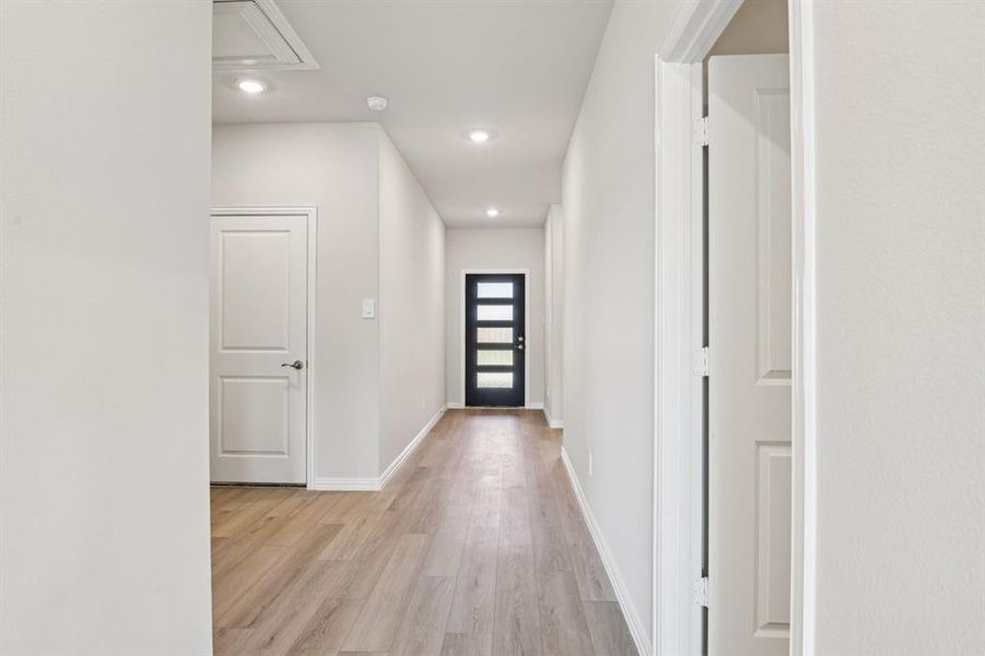 Spacious, unfurnished interior of a new home in Lakehaven - Signature Series, Farmersville (Image 16). Spacious, unfurnished interior of a new home in Lakehaven - Signature Series, Farmersville (Image 16).