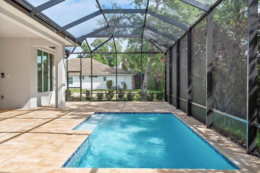 4232 Montagu Ave_Amaryllis_Lot 15_44