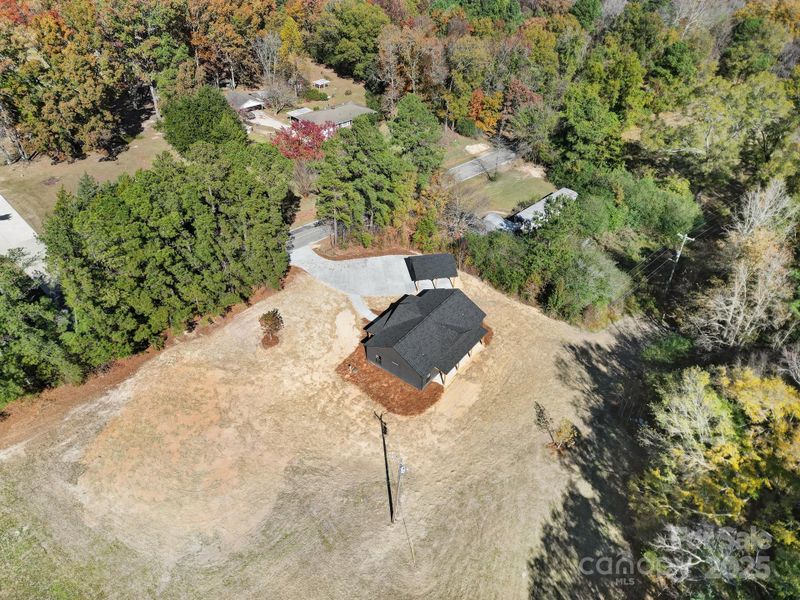 Image 28 of a home in .