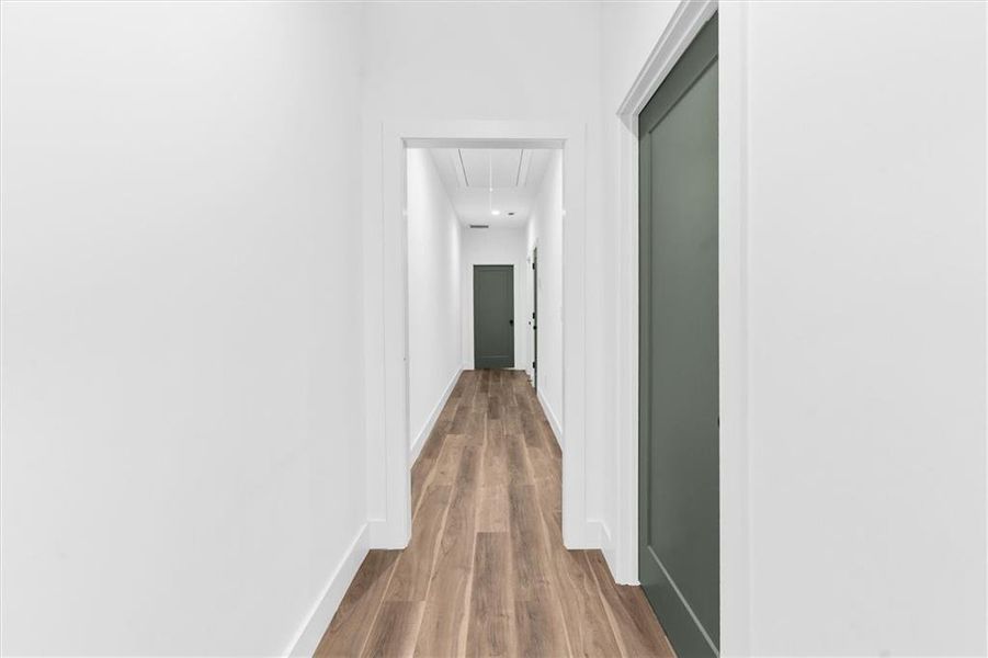 Spacious, unfurnished interior of a new home in , Atlanta (Image 27).