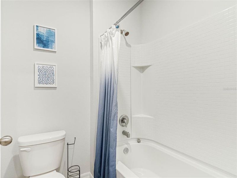 Image 32 of a home in Cascades. Image 32 of a home in Cascades.