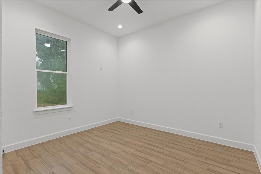 Spacious, unfurnished interior of a new home in , Dayton (Image 32).