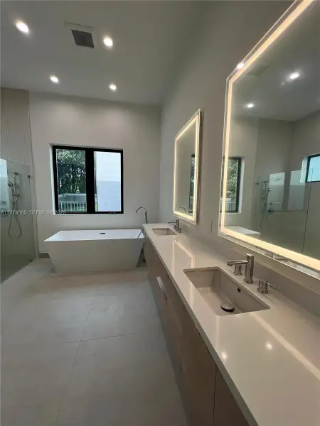 Furnished interior view inside a new home in , Hollywood (Image 13).