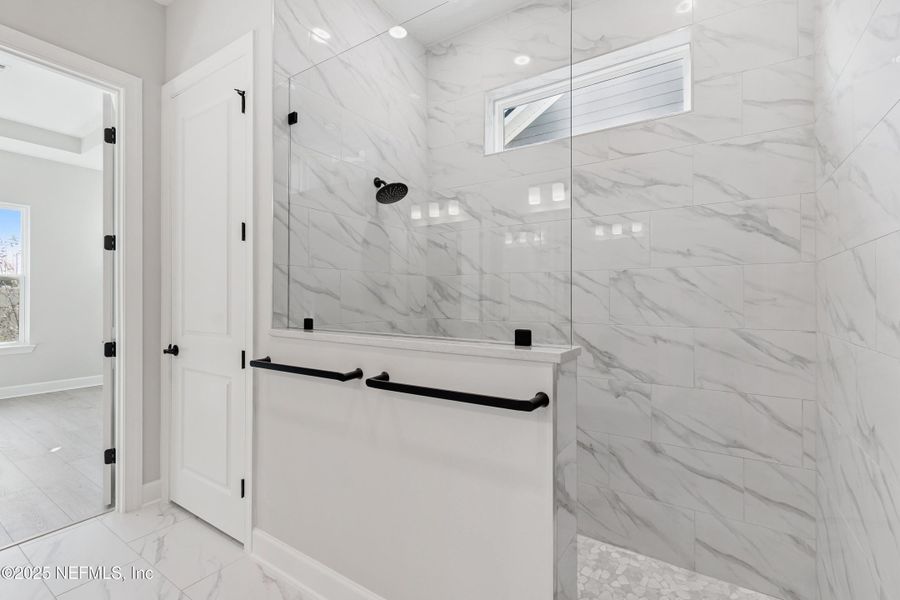 Furnished interior view inside a new home in Crosswinds 40’, Ponte Vedra (Image 8).