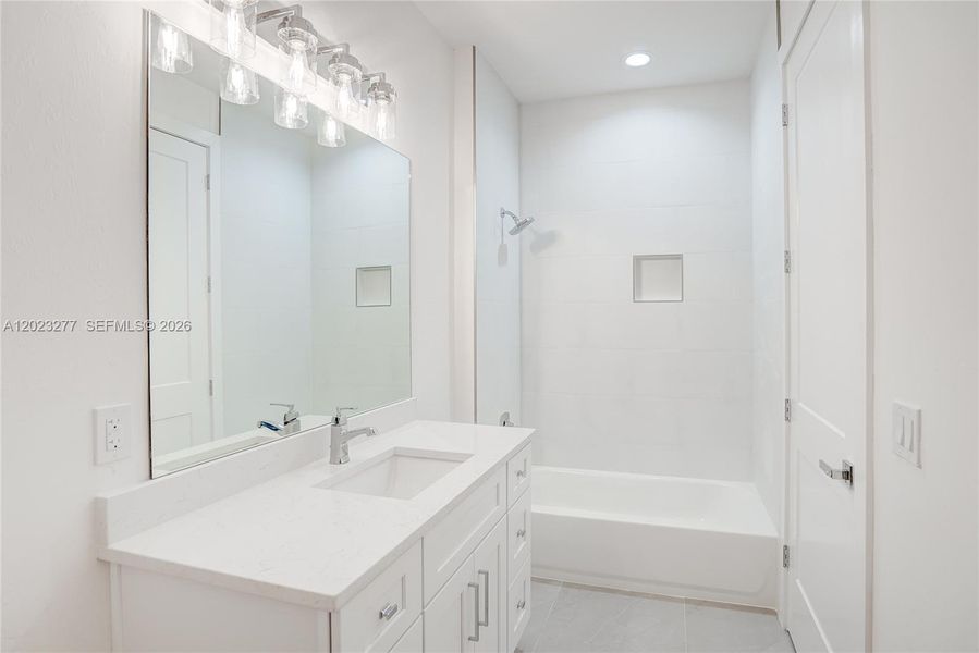 Furnished interior view inside a new home in , Cape Coral (Image 3).
