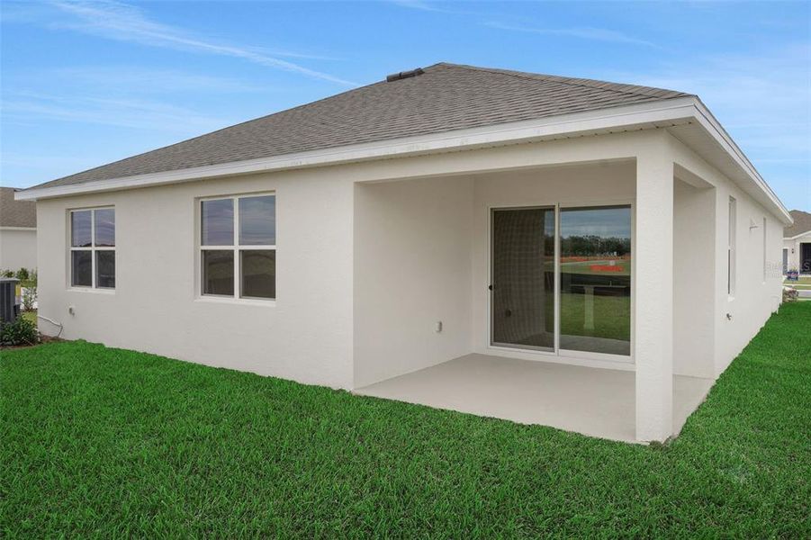Exterior details and patio area of a home in Annabelle Estates, Lake Wales (Image 3).