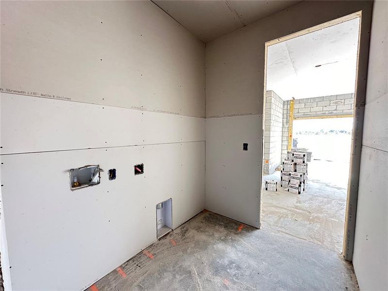 In-progress construction of a new home in , Wimauma, FL (Image 21).