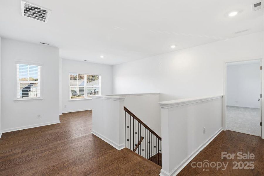 154 Nicholson Lane ~ Ready Now!