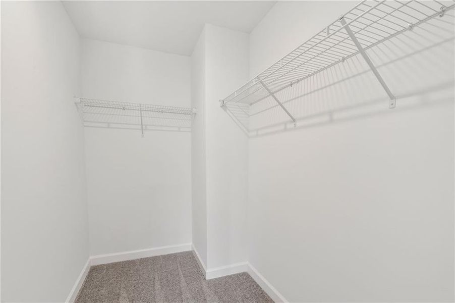 Spacious, unfurnished interior of a new home in Cherokee Township, Acworth (Image 23).