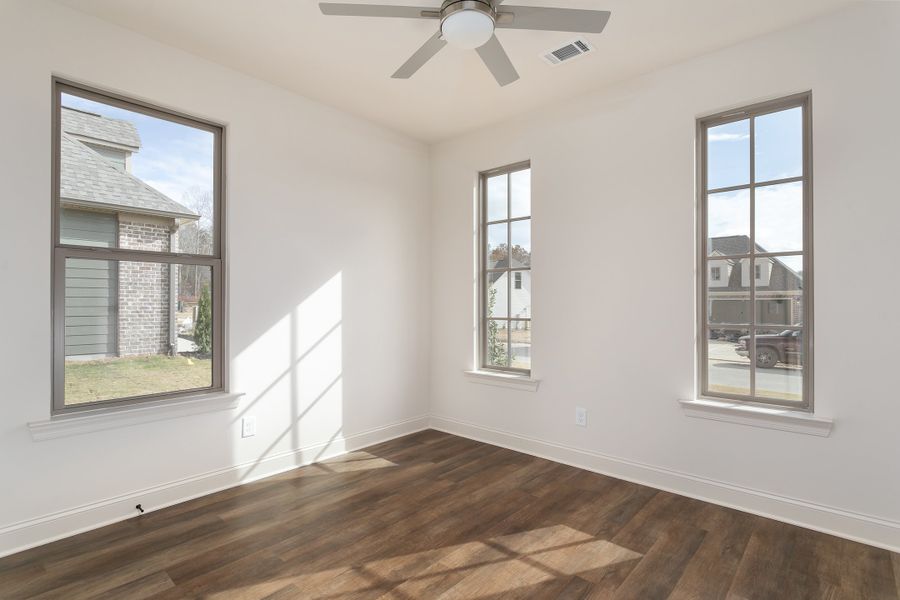 Representative unfurnished interior of a home built from the The Camden by Greentech Homes LLC in The Thicket at Sedman Hills, Hixson (Image 11).