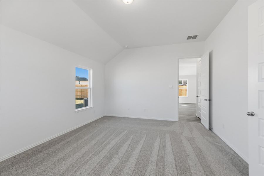 Spacious, unfurnished interior of a new home in Wildrye, Waller (Image 26).