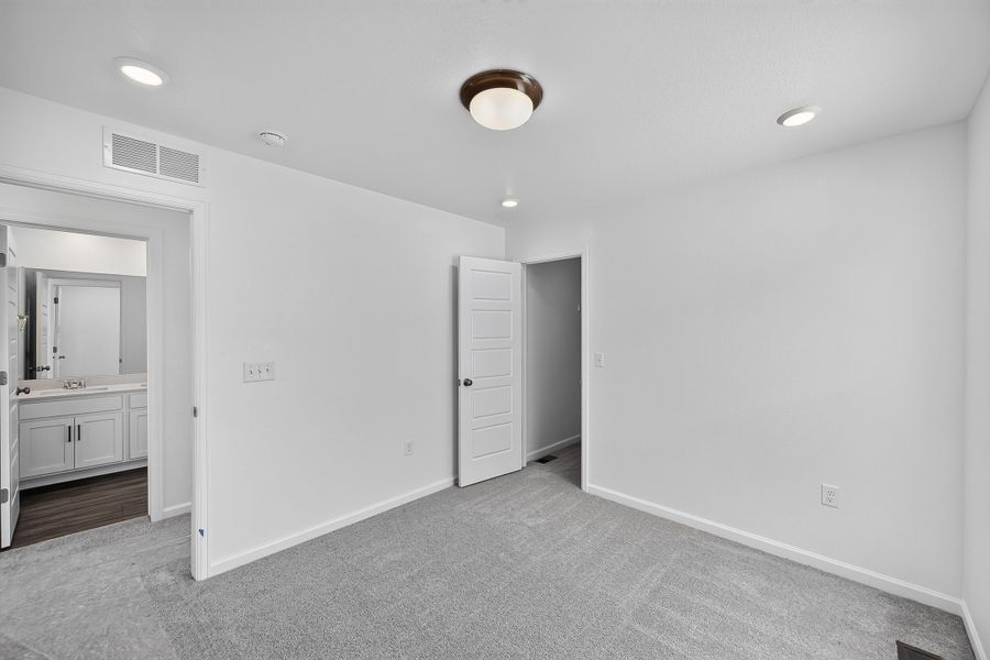 Spacious, unfurnished interior of a new home in Farmlore, Brighton (Image 21). Spacious, unfurnished interior of a new home in Farmlore, Brighton (Image 21).