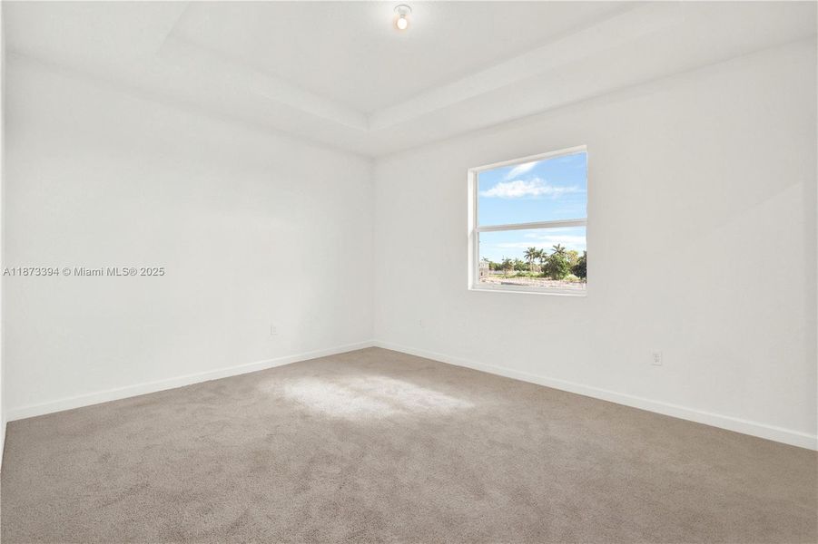 Spacious, unfurnished interior of a new home in Cedar Pointe: Cypress Collection, Homestead (Image 16).