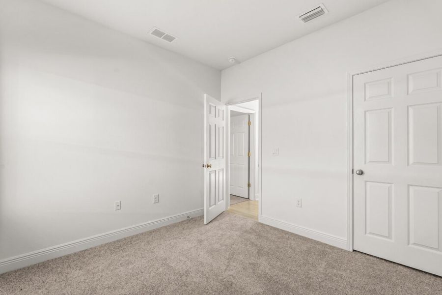 Spacious, unfurnished interior of a new home in Lake Merial, Panama City (Image 30). Spacious, unfurnished interior of a new home in Lake Merial, Panama City (Image 30).