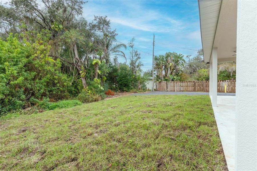 Exterior details and patio area of a home in , Sebring (Image 28).