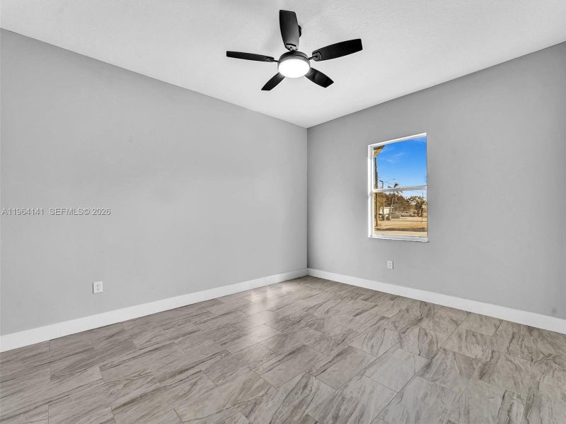 Spacious, unfurnished interior of a new home in , Fort Pierce (Image 43).