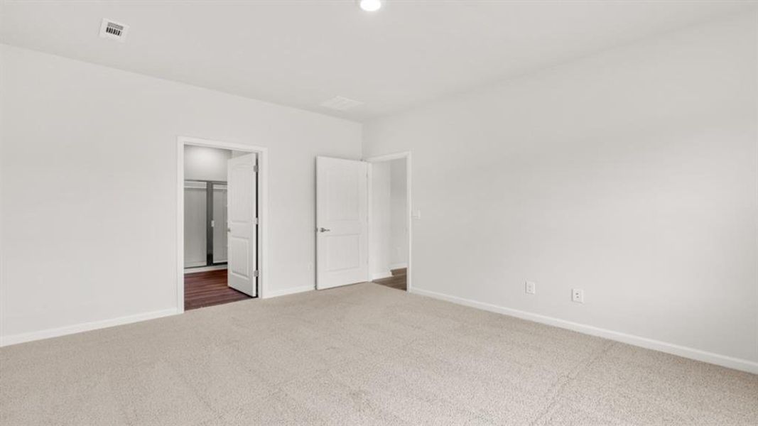 Spacious, unfurnished interior of a new home in , Union City (Image 13). Spacious, unfurnished interior of a new home in , Union City (Image 13).