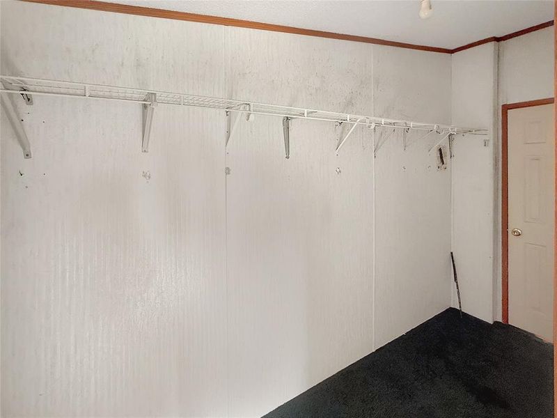 Spacious, unfurnished interior of a new home in , Eastland (Image 12).