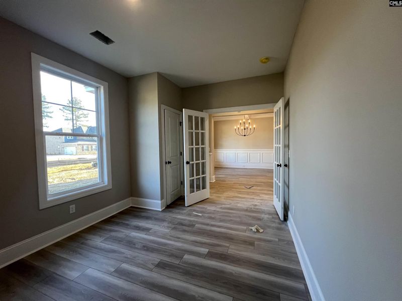 Spacious, unfurnished interior of a new home in The Cove, Sumter (Image 11).