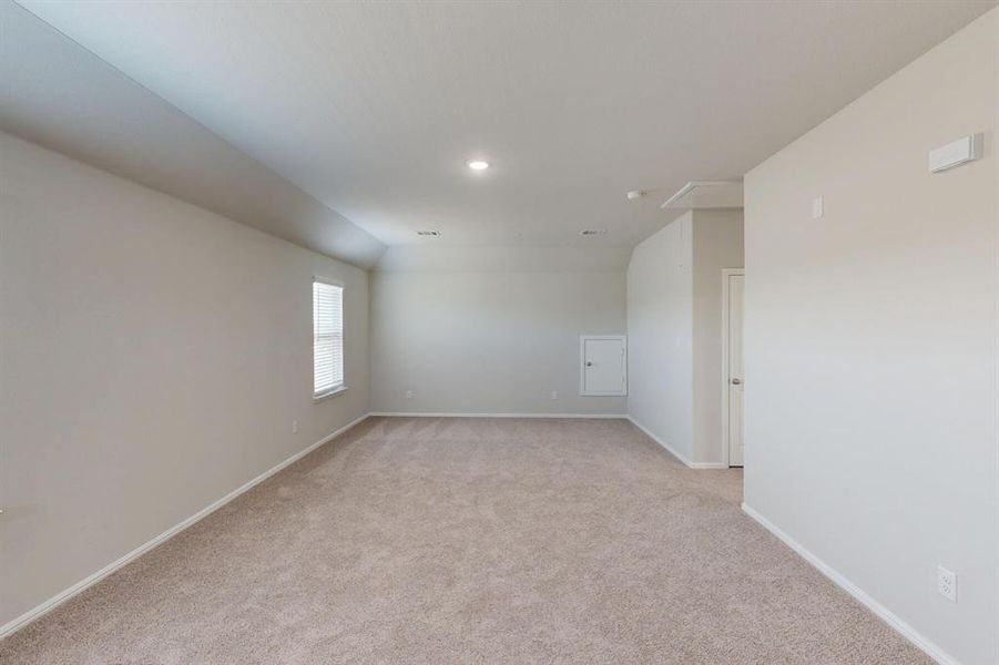 Spacious, unfurnished interior of a new home in ValleyBrooke, Mesquite (Image 28). Spacious, unfurnished interior of a new home in ValleyBrooke, Mesquite (Image 28).