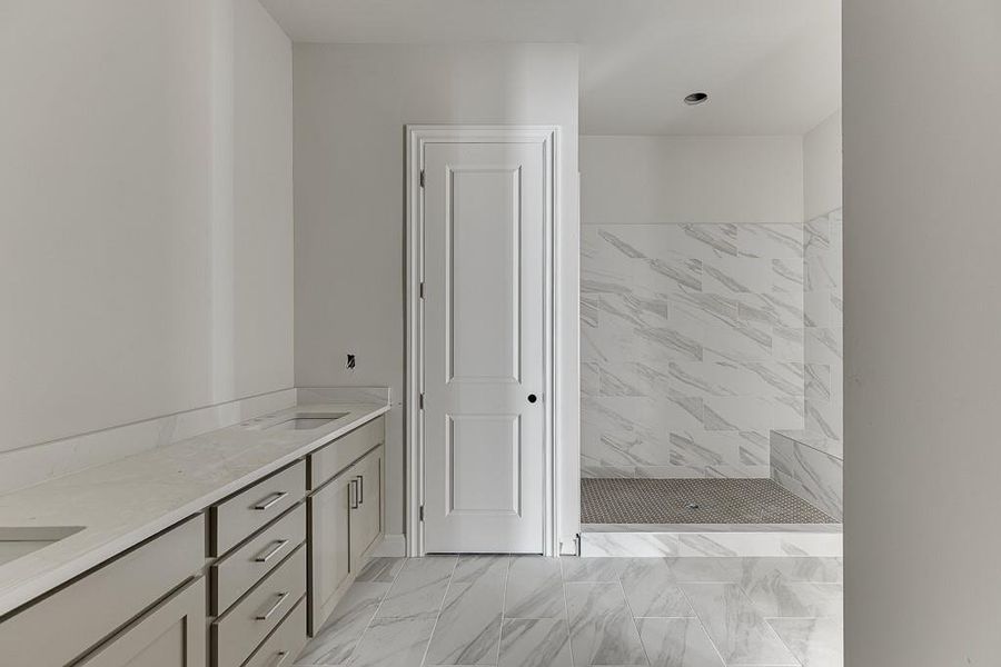 Image 33 of a home in .