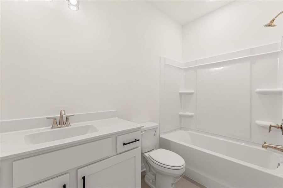 Furnished interior view inside a new home in , Gainesville (Image 18).