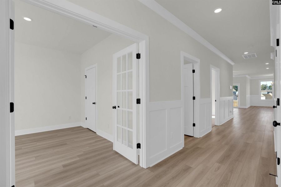 Spacious, unfurnished interior of a new home in Old Charleston Acres, Pelion (Image 12).