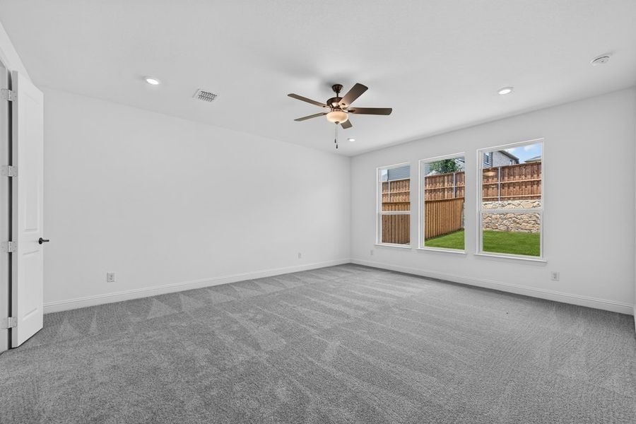 Spacious, unfurnished interior of a new home in Highland Lakes, McKinney (Image 13). Spacious, unfurnished interior of a new home in Highland Lakes, McKinney (Image 13).