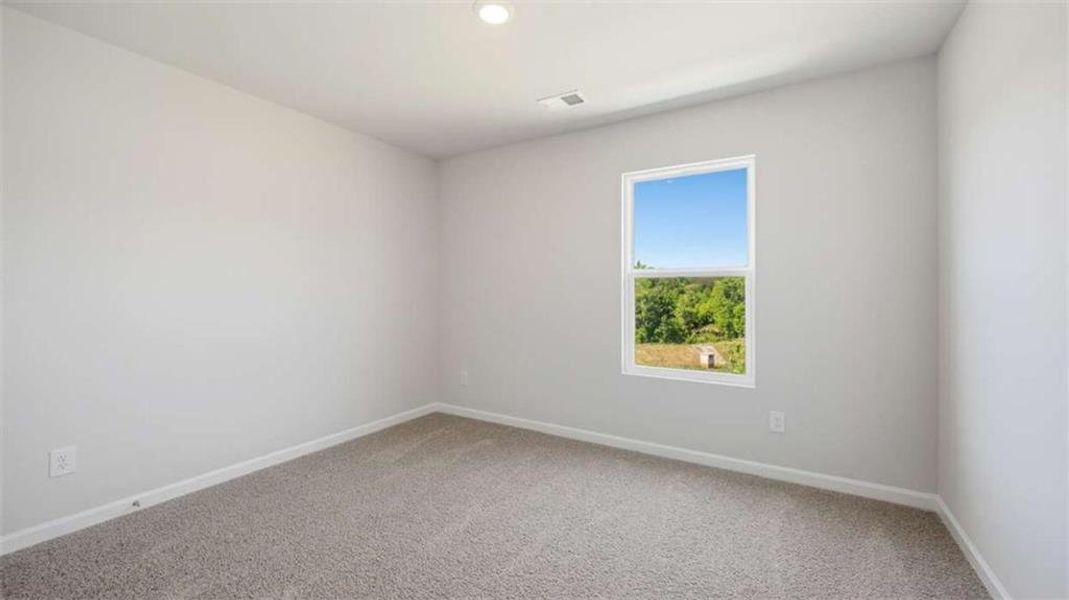 Spacious, unfurnished interior of a new home in Bridle Creek, Locust Grove (Image 12).